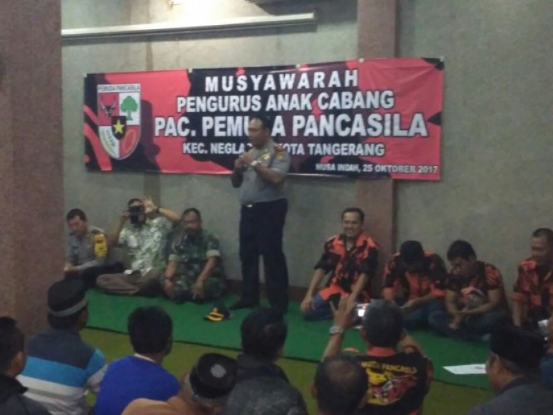 IMG-kapolsek-neglasari-rangkul-ormas-ciptakan-situasi-kondusif-jelang-pilkada-kota-tangerang-2018