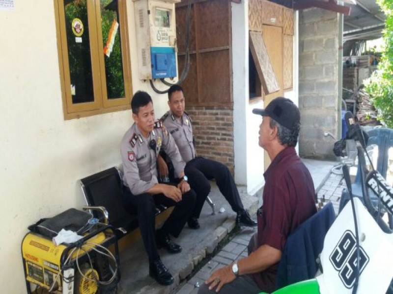 IMG-patroli-dialogis-unit-sabhara-polsek-neglasari-imbau-tokoh-masyarakat