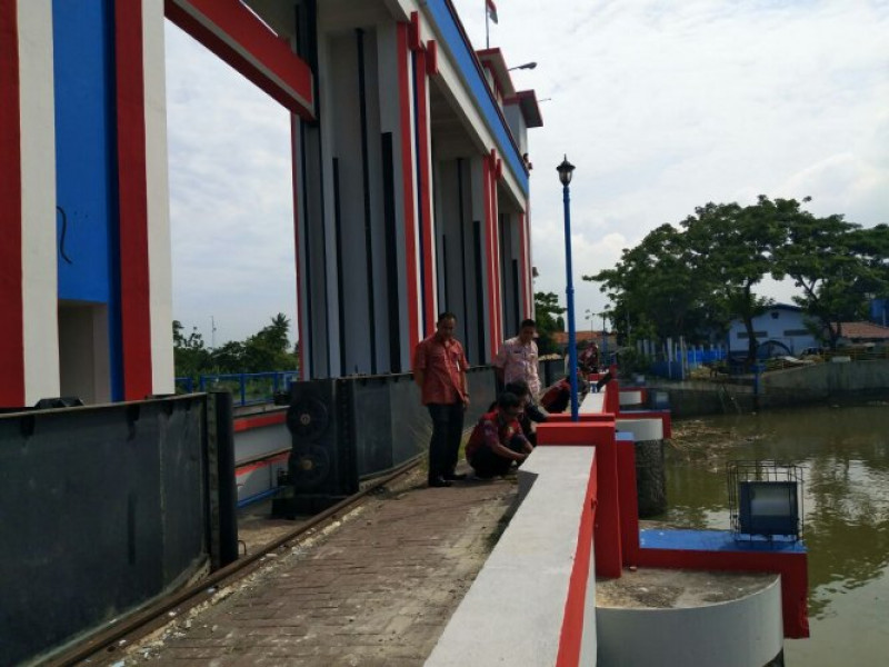 IMG-percantik-kota-tangerang-lampu-bendung-pasar-baru-diperbaharui