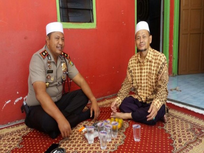 IMG-kapolsek-jatiuwung-bersilaturahmi-dengan-pimpinan-pondok-pesantren-miftahul-hasanah