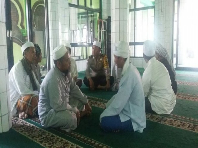 IMG-aiptu-suryadi-ajak-dan-rangkul-jamaah-tabligh-tumbuhkan-toleransi-antar-umat-beragama