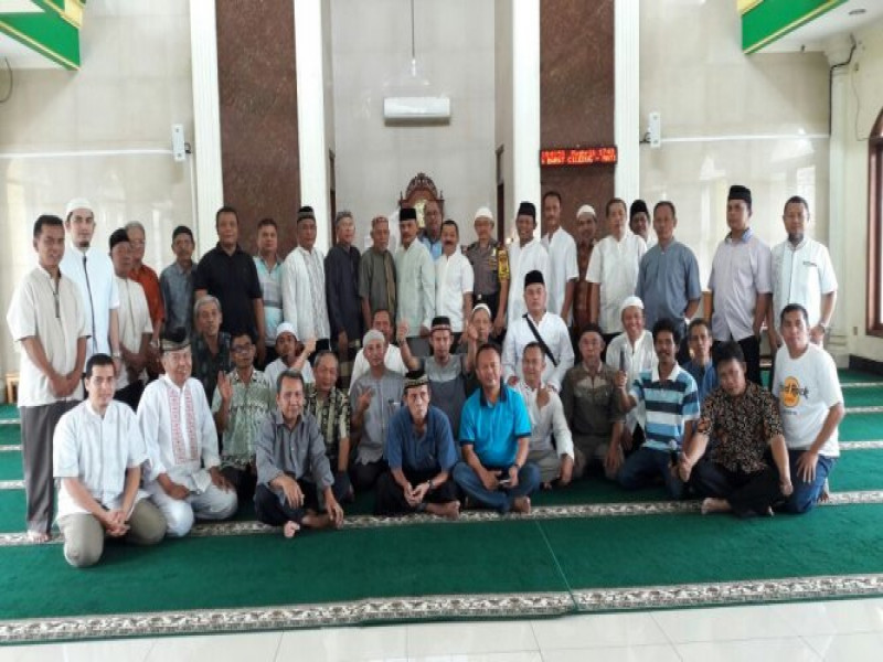 IMG-hadiri-pemilihan-dkm-masjid-al-ikhlas-aiptu-wahyono-berikan-selamat-kepada-yang-terpilih-dan-mengajak-untuk-memakmurkan-masjid-bersama