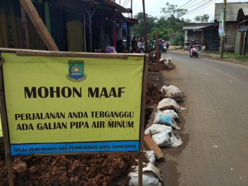 IMG-dinas-perkim-pasang-pipa-saluran-pdam-bagi-masyarakat-berpenghasilan-rendah
