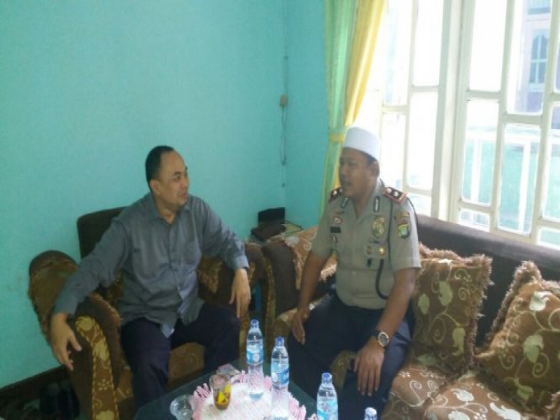 IMG-kapolsek-jatiuwung-kunjungan-silaturahmi-ke-kediaman-ketua-partai-berkarya-kota-tangerang