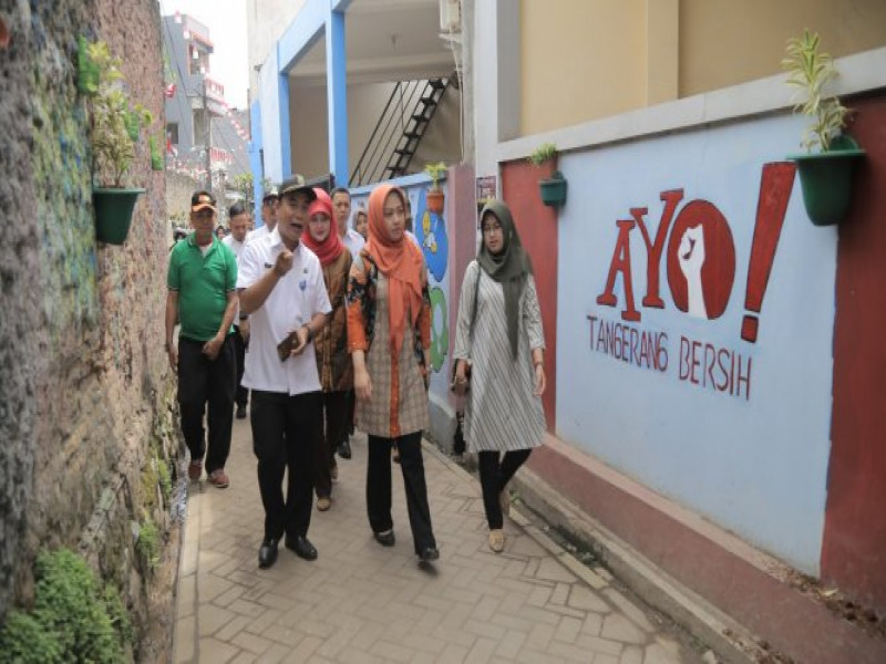 IMG-aini-r-wismansyah-menerapkan-perilaku-phbs-masyarakat-harus-dipaksa