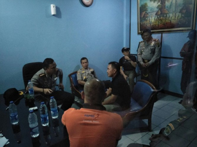 IMG-kapolres-metro-tangerang-kota-temui-ketua-kc-fspmi-dan-pangkorda-garda-metal-tangerang-raya