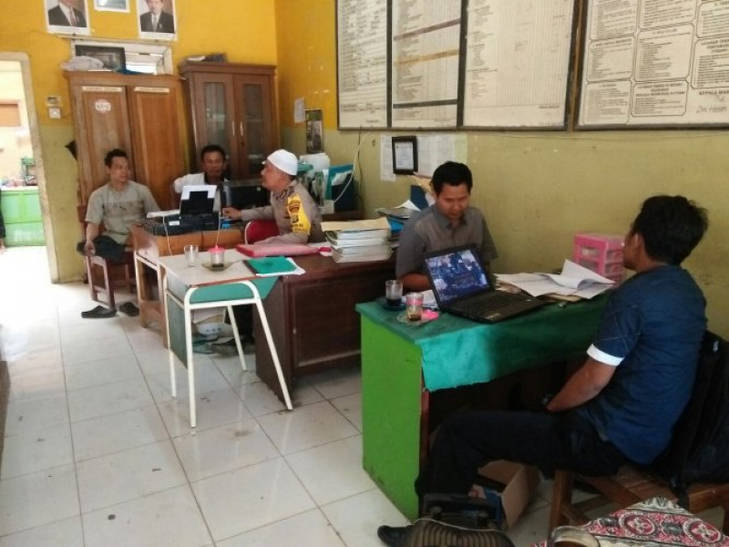 IMG-sambang-para-guru-wujud-nyata-bhabinkamtibmas-polsek-teluknaga-bangun-kemitraan-dengan-sekolah