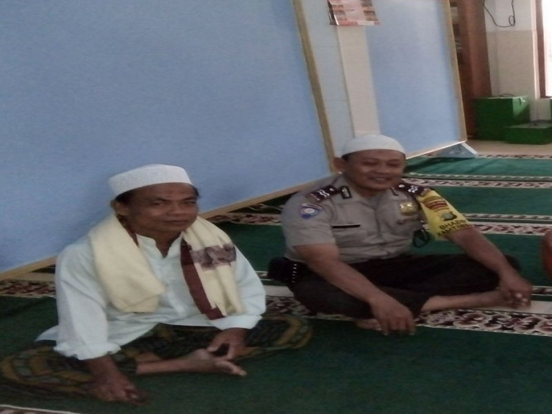 IMG-cegah-radikalisme-binmas-panunggangan-barat-dialog-dengan-pengurus-mushola-nurul-iman