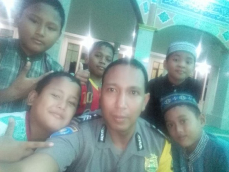 IMG-brigadir-taopiq-yusuf-beri-nasehat-kepada-santri-pengajian-al-ikhlas-dalam-cinta-masjid