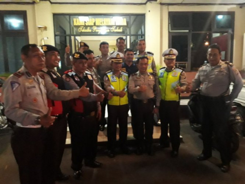 IMG-polsek-ciledug-mendapatkan-kunjungan-dari-direktur-lalulintas-polda-metro-jaya