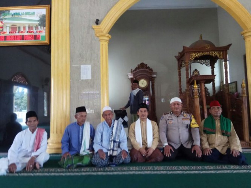 IMG-bhabinkamtibmas-polsek-sepatan-laksanakan-giat-program-polsatren-di-masjid-jami-al-islah