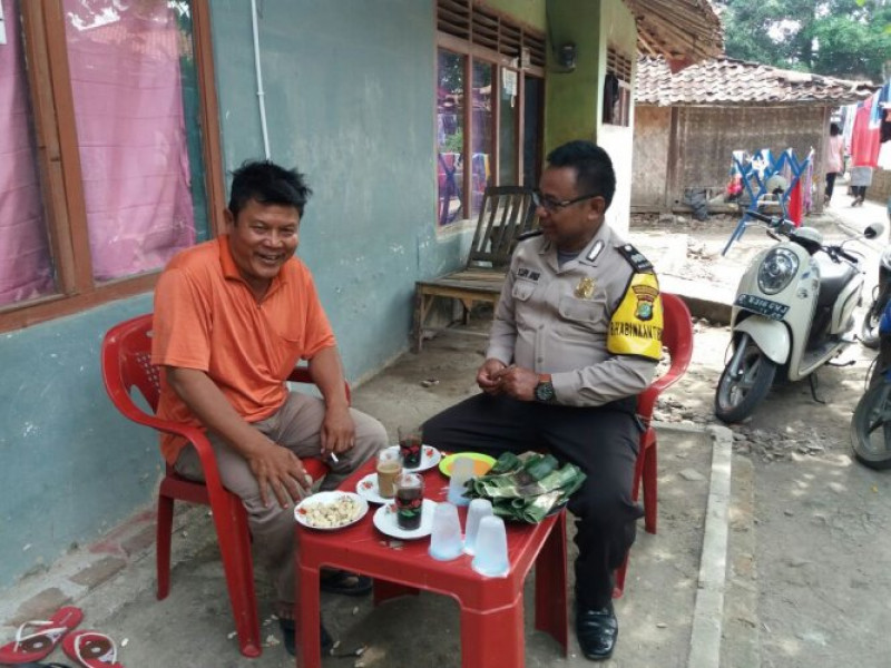 IMG-bhabinkamtibmas-polsek-sepatan-rangkul-tomas-untuk-bersinergi-antisipasi-guantibmas