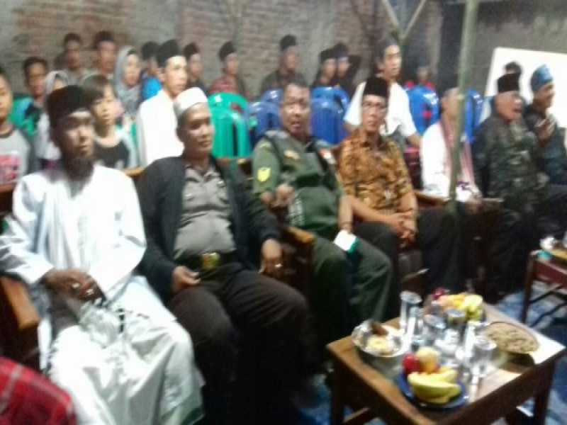 IMG-bhabinkamtibmas-polsek-jatiuwung-bersama-unsur-3-pilar-hadiri-peringatan-maulid-nabi-muhammad-saw