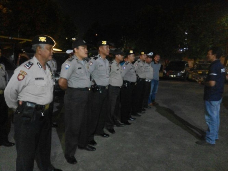 IMG-kanit-reskrim-polsek-jatiuwung-melaksanakan-patroli-mobile-bersama-anggota-piket-fungsi