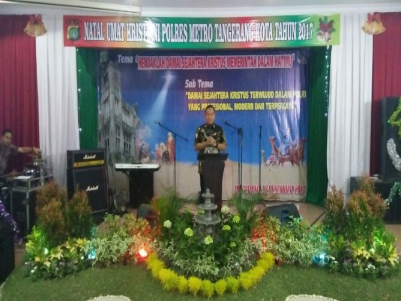 IMG-kapolres-metro-tangerang-kota-mengajak-umat-kristiani-menjaga-kedamaian-saat-perayaan-natal-bersama