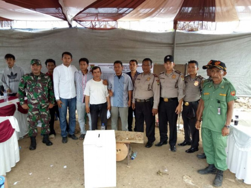 IMG-polsek-teluknaga-pam-pemilihan-serentak-ketua-rw-di-kel-dadap-kec-kosambi-tangerang