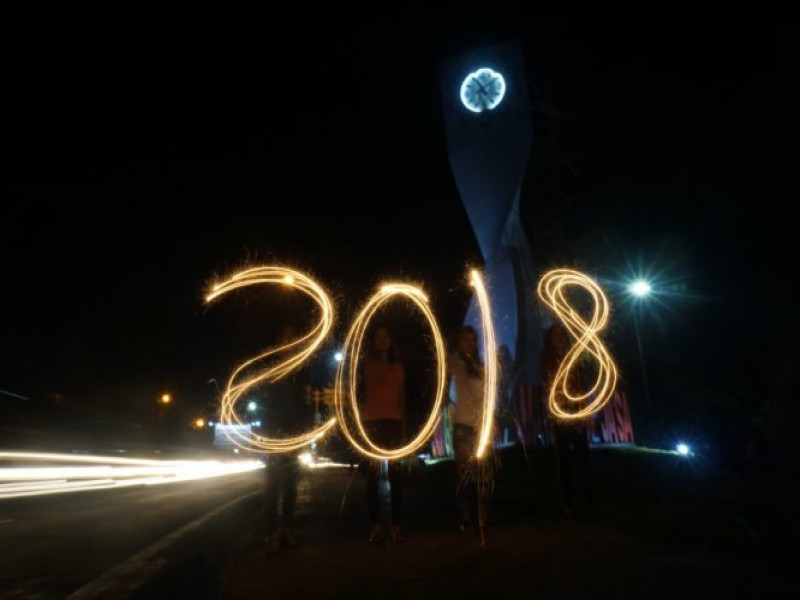 IMG-kemeriahan-kota-tangerang-menyambut-tahun-baru-2018