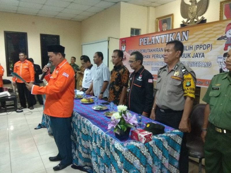 IMG-bhabinkamtibmas-polsek-jatiuwung-aiptu-cecep-hadiri-pelantikan-ppdp-di-aula-kelurahan-periuk