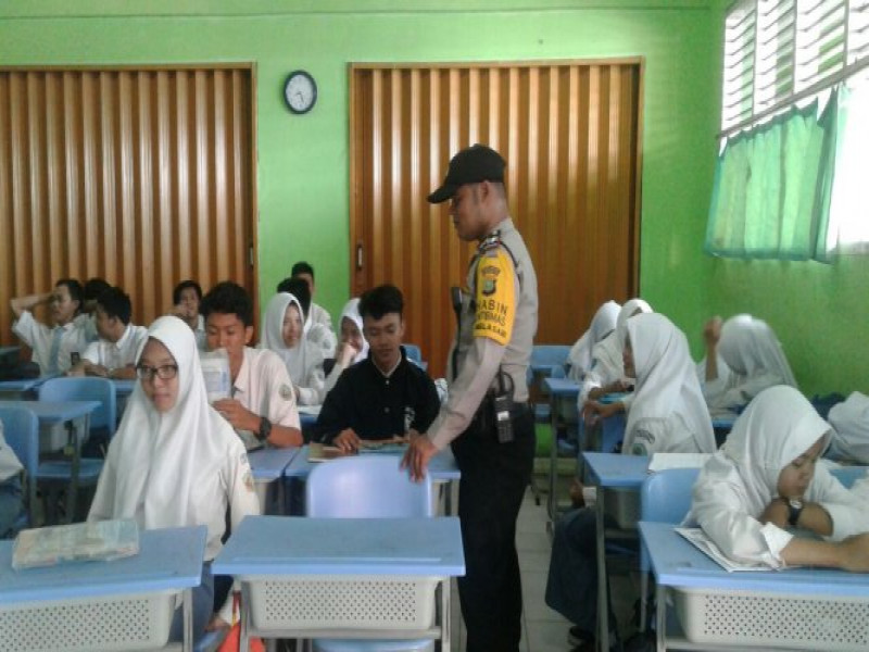 IMG-melalui-polkis-binmas-neglasari-himbau-para-pelajar-dapat-memanfaatkan-waktu-luang-dengan-kegiatan-positif
