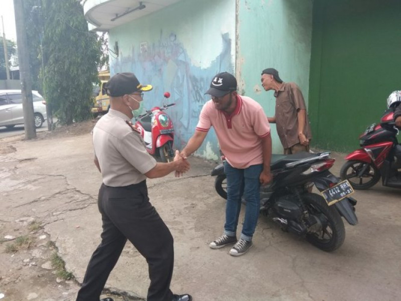 IMG-kapolsek-benda-dialogis-dengan-tukang-ojek