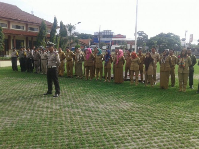 IMG-jelang-pilkada-bupati-tahun-2018-muspika-melaksanakan-apel-bersama