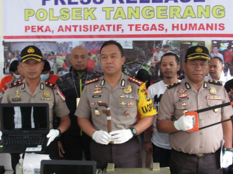 IMG-melawan-dan-menyerang-polisi-menggunakan-badik-penjahat-spesialis-bobol-ruko-tewas-didoor