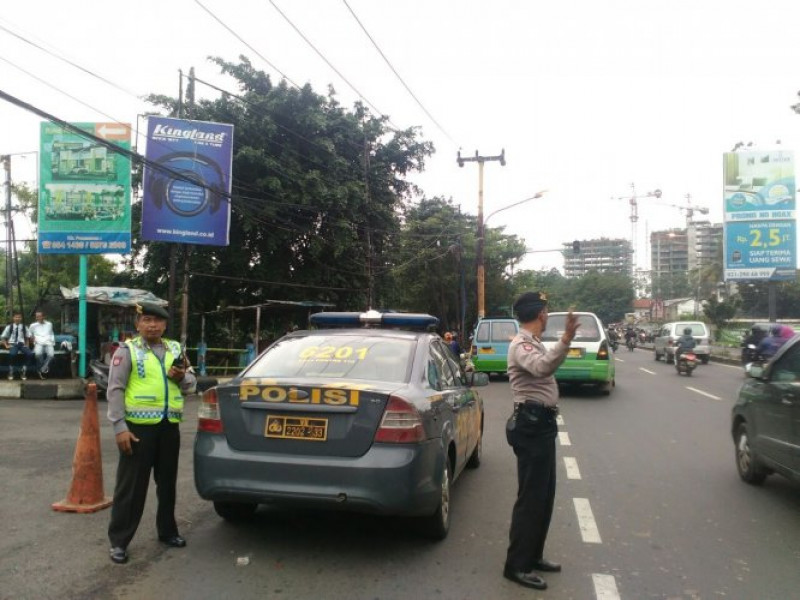 IMG-gatur-lalin-hari-senin-pagi-di-wilayah-batu-ceper-telah-di-laksanakan-oleh-para-anggota-personil-polsek-batu-ceper