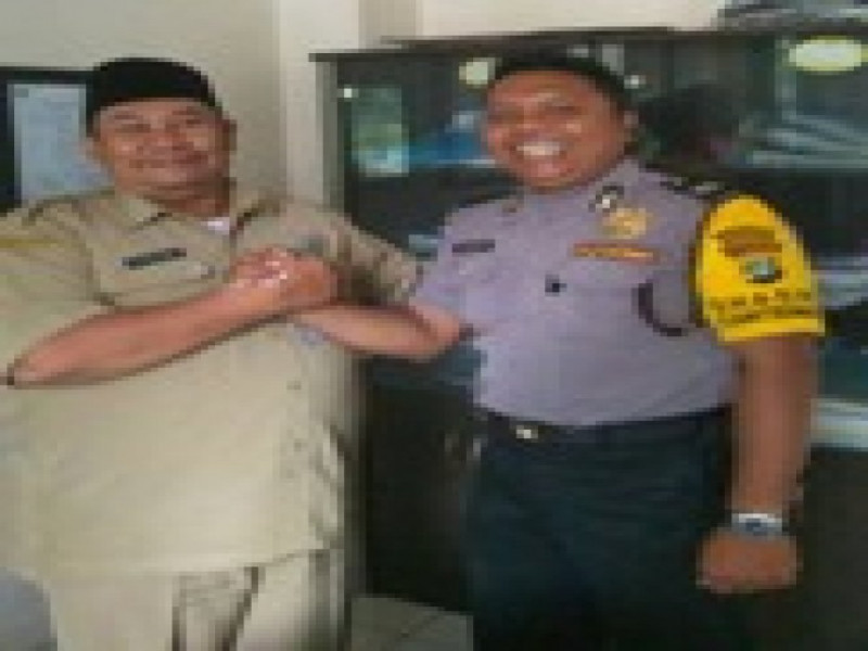 IMG-aiptu-khandoko-sambang-tokoh-agama-ustadz-endang-rein