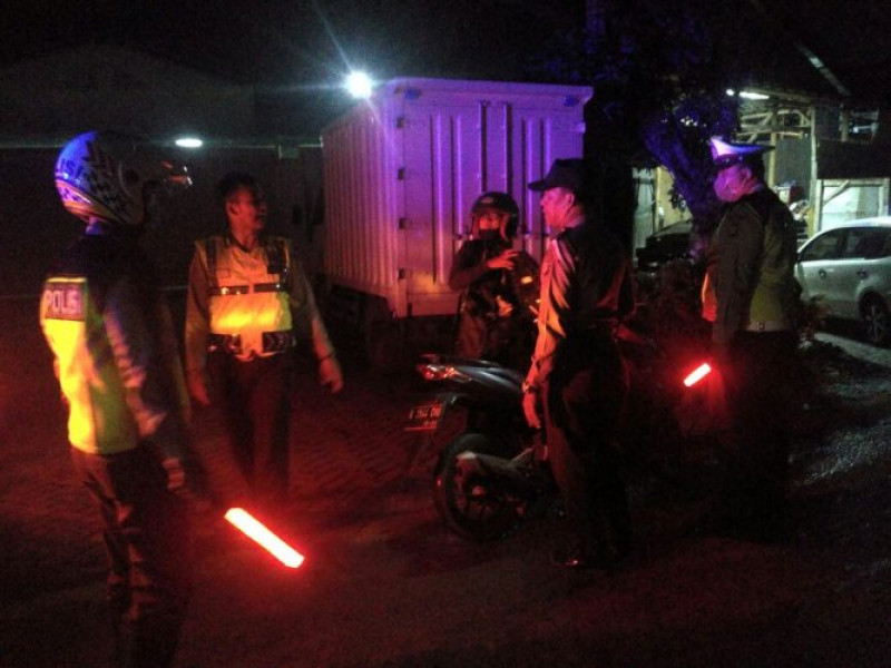 IMG-polsek-benda-laksanakan-operasi-cipta-kondisi-untuk-cegah-terjadinya-pencurian-malam-hari
