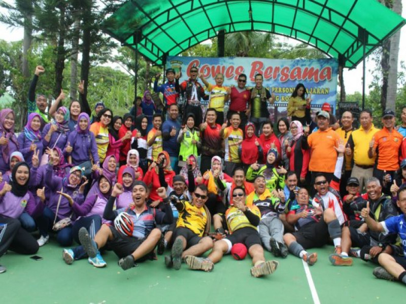 IMG-gowes-bersama-sepeda-santai-bersama-karo-sdm-pmj-di-polsek-teluknaga-berjalan-sukses