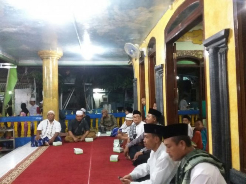 IMG-giat-polsantren-bhabinkamtibmas-aiptu-khandoko-hadiri-kegiatan-pengajian-di-musholah-annasriyah-batu-ceper