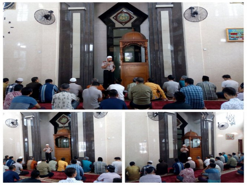 IMG-kapolsek-benda-shalat-dzuhur-berjamaah-sambil-berikan-pesan-kamtibmas