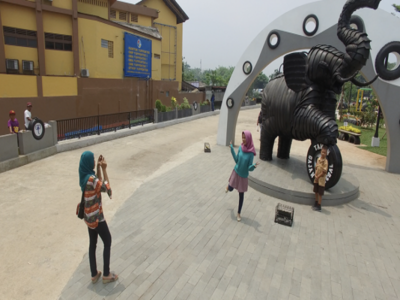 IMG-area-bermain-anak-di-taman-gajah-tunggal-jadi-spot-favorit