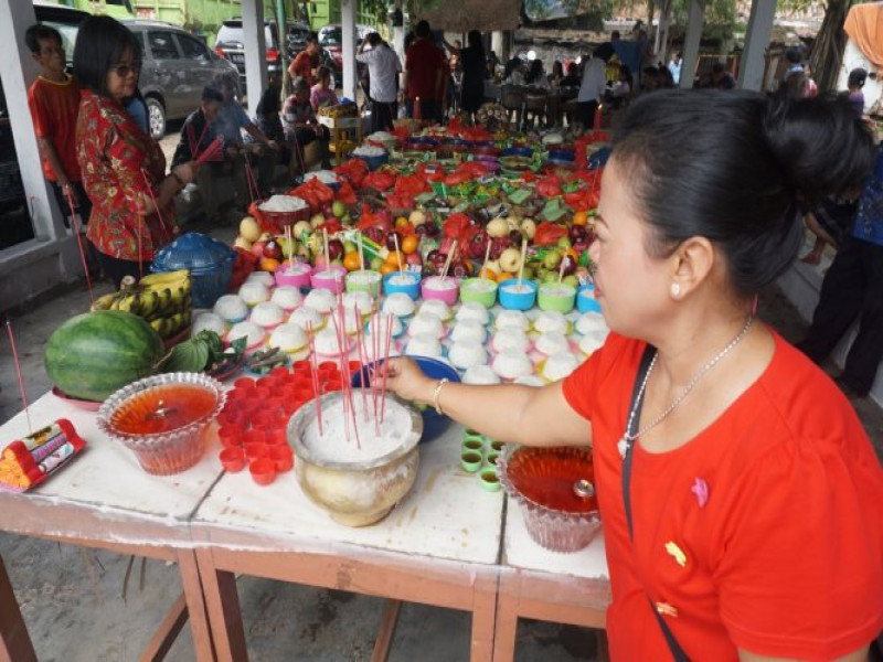 IMG-melihat-puncak-ritual-ceng-beng-di-kota-tangerang