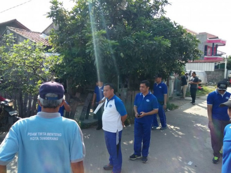 IMG-direksi-pdam-tb-sidak-pekerjaan-pemasangan-jalur-pipa-dm