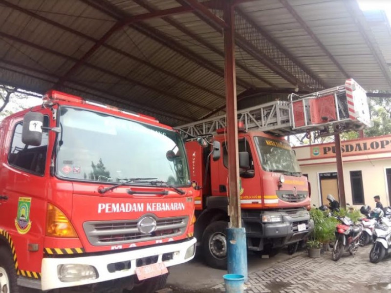 IMG-bpbd-miliki-mobil-pemadam-tempur-matra-hingga-perahu-almunium