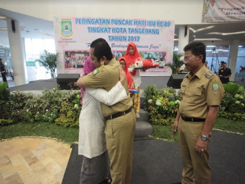 IMG-penghargaan-bagi-perempuan-di-peringatan-hari-ibu