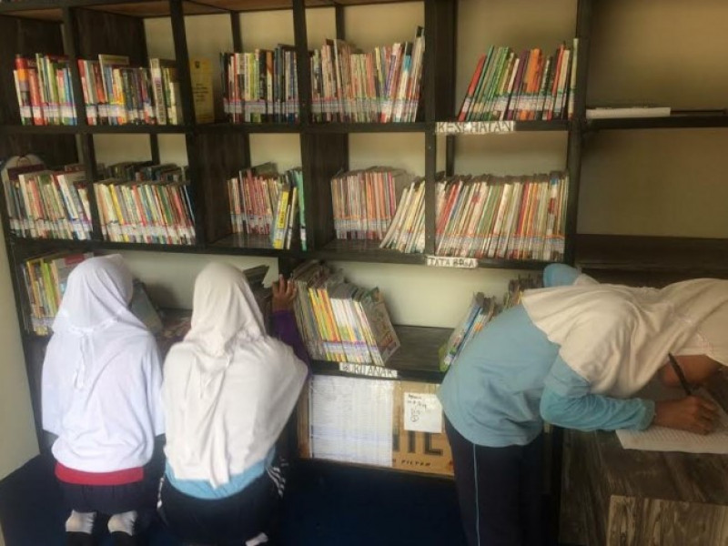 IMG-dpad-imbau-setiap-rw-di-kota-tangerang-bangun-perpustakaan