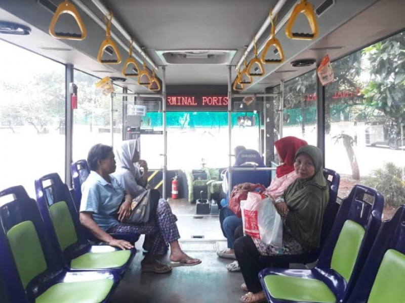 IMG-daya-tarik-masyarakat-terhadap-bus-rapit-transit-brt