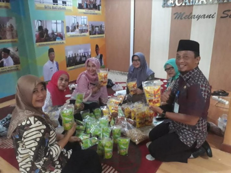 IMG-dorong-pasarkan-produk-pelaku-ukm-di-kecamatan-batuceper-dibekali-ilmu