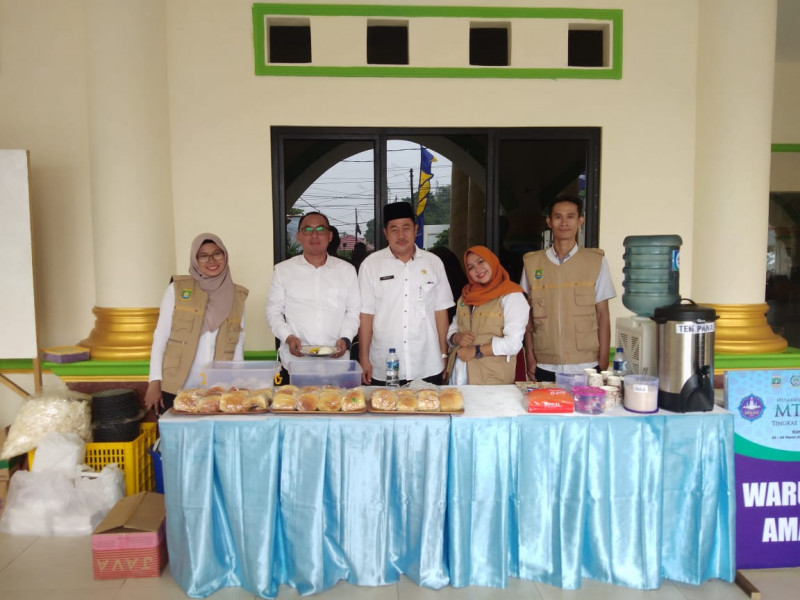 IMG-warung-amal-dan-pelayanan-kesehatan-di-arena-mtq-xvi