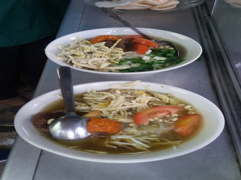 IMG-nikmatnya-soto-warjiah-di-saung-ukm-karawaci-kota-tangerang