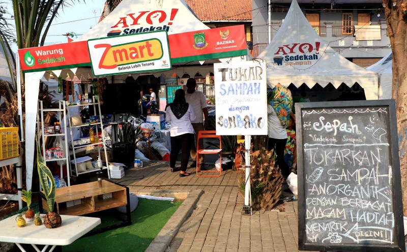 IMG-tukar-sampah-non-organik-dengan-sembako-di-festival-cisadane