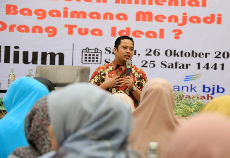 IMG-wali-kota-ingatkan-orang-tua-murid-tentang-perbedaan-cara-didik-anak-milenial
