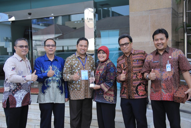 IMG-pemerintah-kota-tangerang-raih-penghargaan-top-45-inovasi-pelayanan-publik-tahun-2019