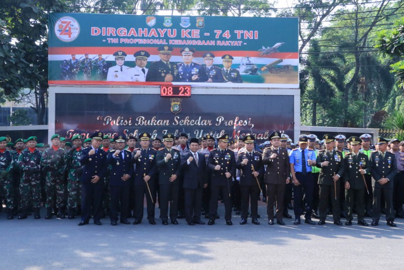 IMG-hut-tni-wali-kota-sampaikan-terima-kasih-kepada-jajaran-tni-dan-polri
