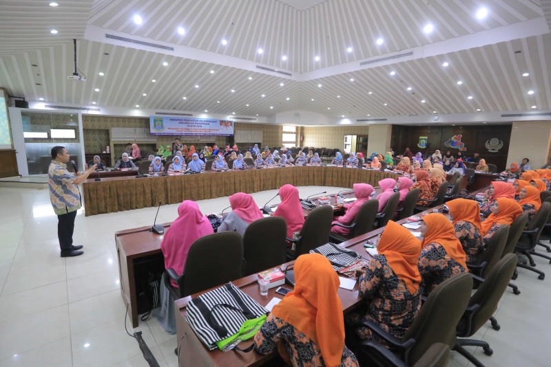 IMG-organisasi-perempuan-saling-berbagi-peran-dalam-pembangunan