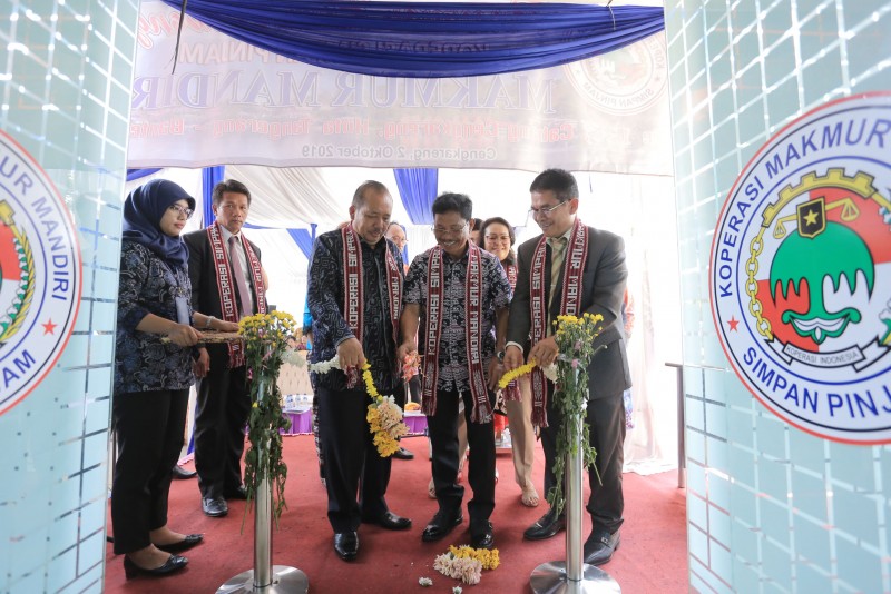 IMG-resmikan-ksp-makmur-mandiri-wakil-harapkan-koperasi-sejahterakan-masyarakat