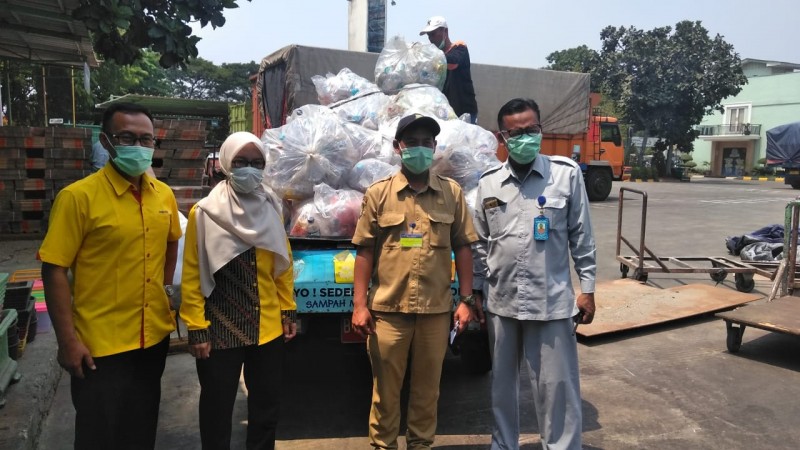 IMG-perusahaan-swasta-ikuti-program-sedekah-sampah