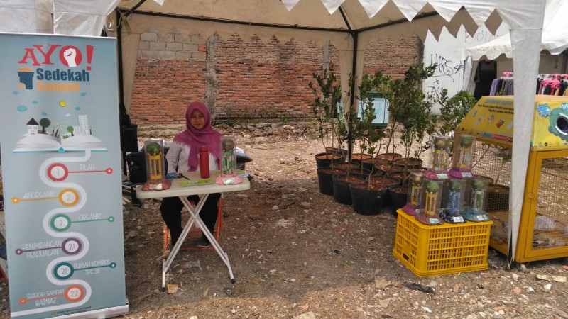 IMG-di-mtq-tukar-sampah-dapat-pohon-dan-sembako